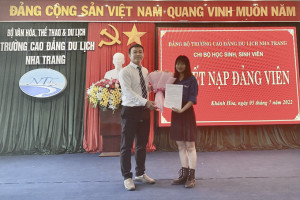 Trường Cao đẳng Du lịch Nha Trang: Chú trọng phát triển đảng trong học sinh, sinh viên
