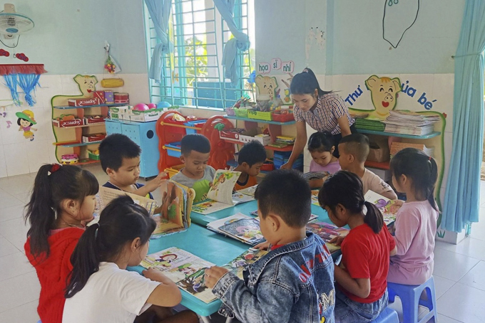 Quan tâm phát triển giáo dục mầm non