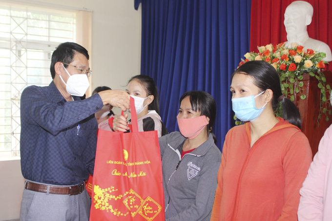 Chuẩn bị chăm lo Tết cho người lao động