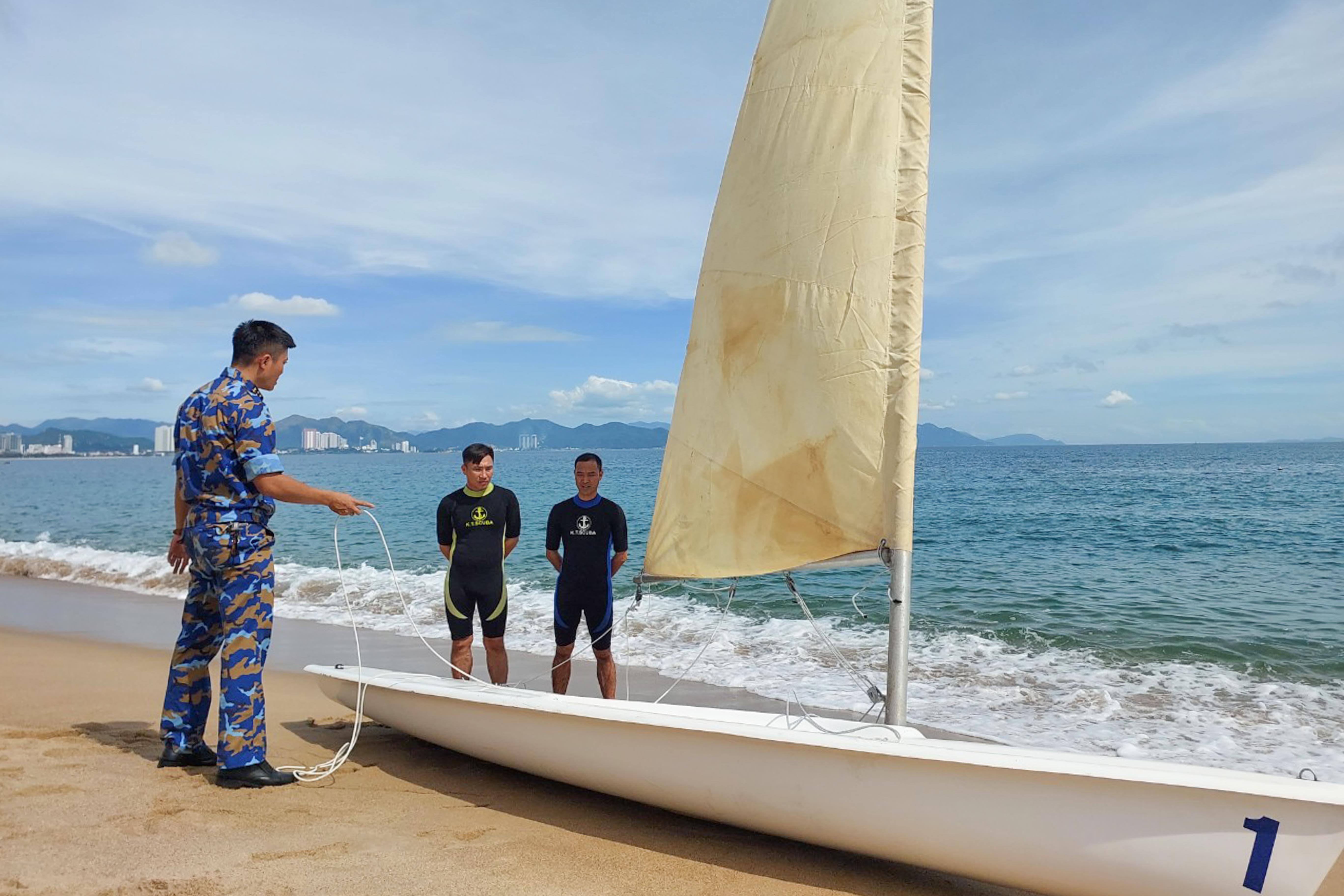 3 vận động viên của Học viện Hải quân tham gia giải đua thuyền buồm cúp Đô Đốc