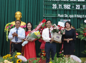 Trường THCS Âu Cơ tri ân các thầy cô nhân dịp 40 năm ngày Nhà giáo Việt Nam