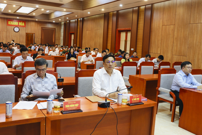 Hội nghị báo cáo viên Tỉnh ủy tháng 11-2022