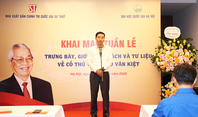 Phó Giáo sư, Tiến sĩ Nguyễn Hoàng Hải, Phó Giám đốc Đại học Quốc gia Hà Nội phát biểu.