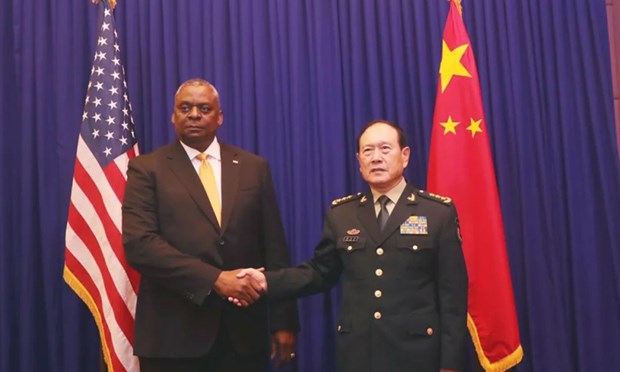 Bộ trưởng Quốc phòng Mỹ Lloyd Austin và người đồng cấp Trung Quốc Ngụy Phượng Hòa. (Nguồn: China’s Ministry of National Defense)