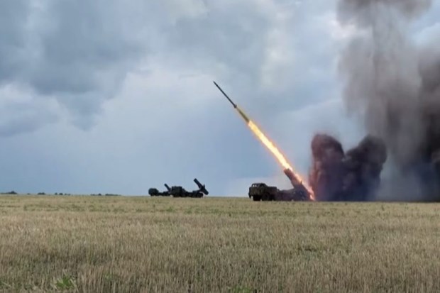 Nhật Bản xem xét phát triển tên lửa có tầm bắn lên tới 3.000km