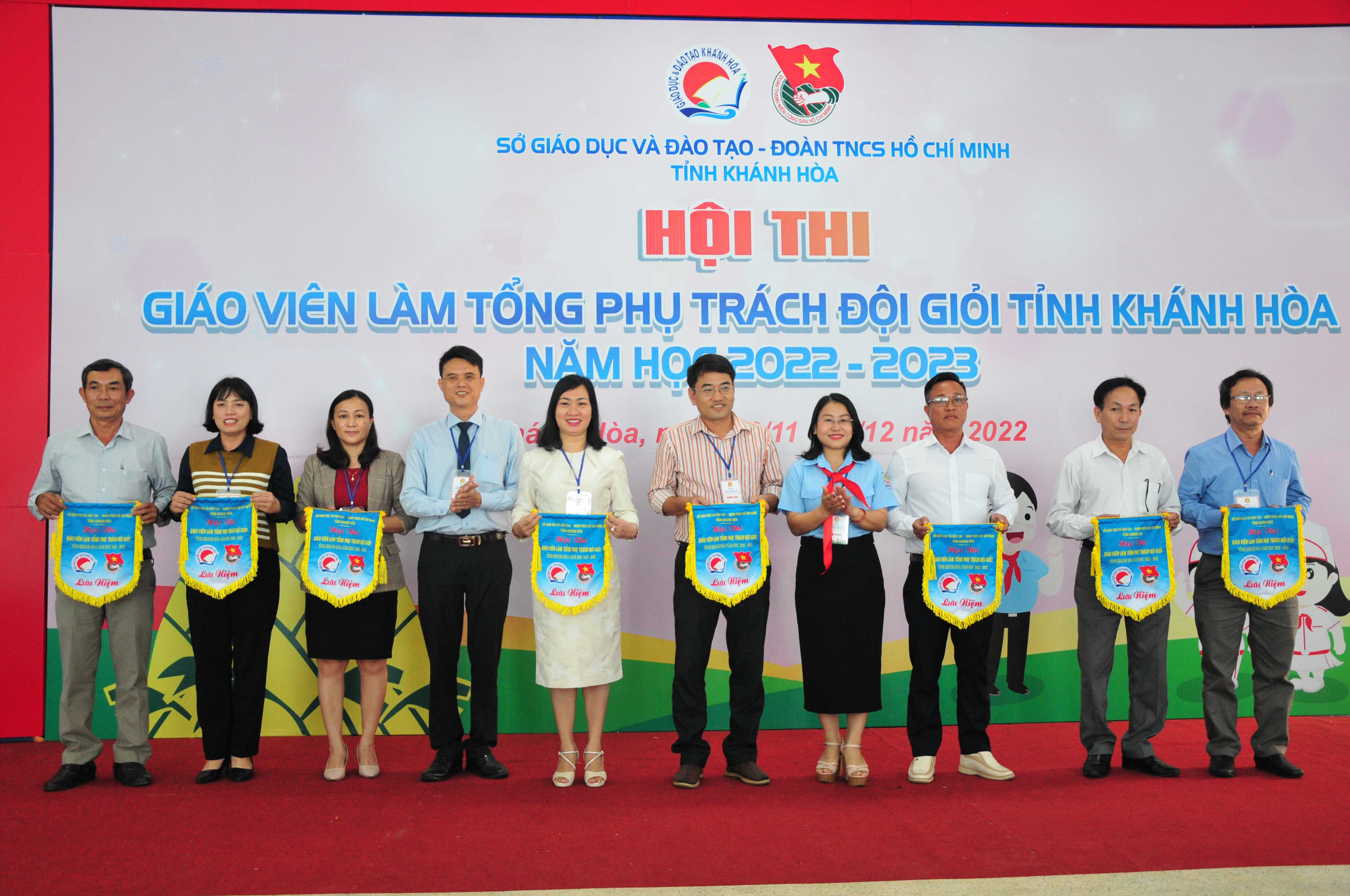 32 giáo viên tham gia hội thi Giáo viên làm tổng phụ trách Đội giỏi