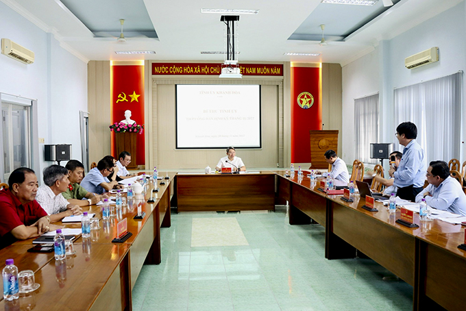 Ông Nguyễn Hải Ninh - Ủy viên Trung ương Đảng, Bí thư Tỉnh ủy: Tiếp công dân định kỳ tháng 11