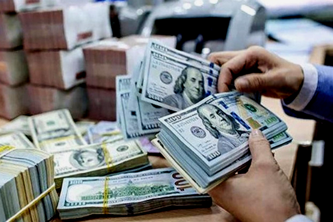  Giá USD 'chợ đen' lao dốc