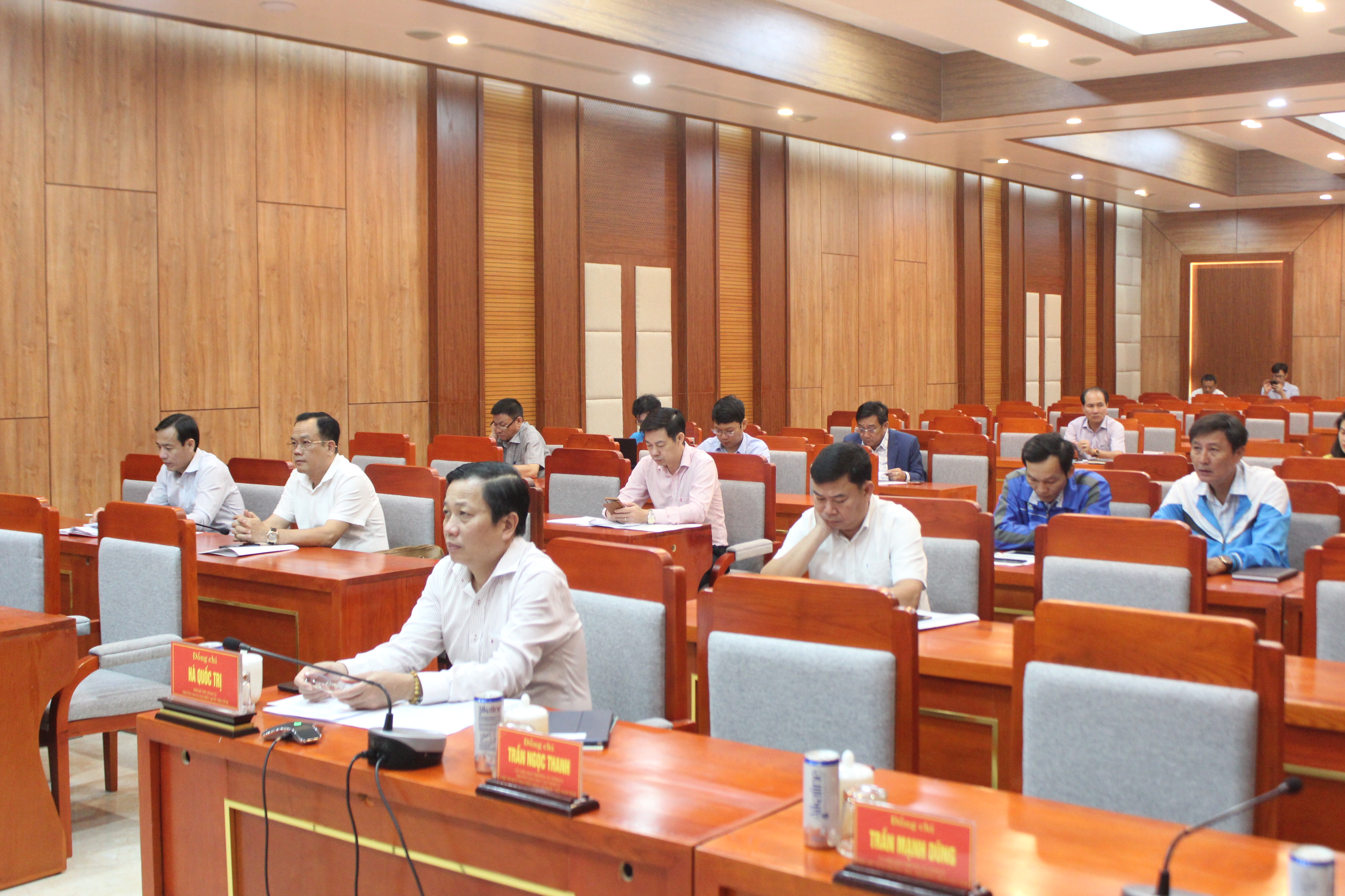 Quang cảnh tại điểm cầu Khánh Hòa.