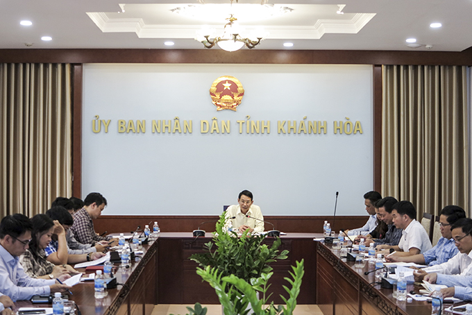 Quang cảnh cuộc họp.