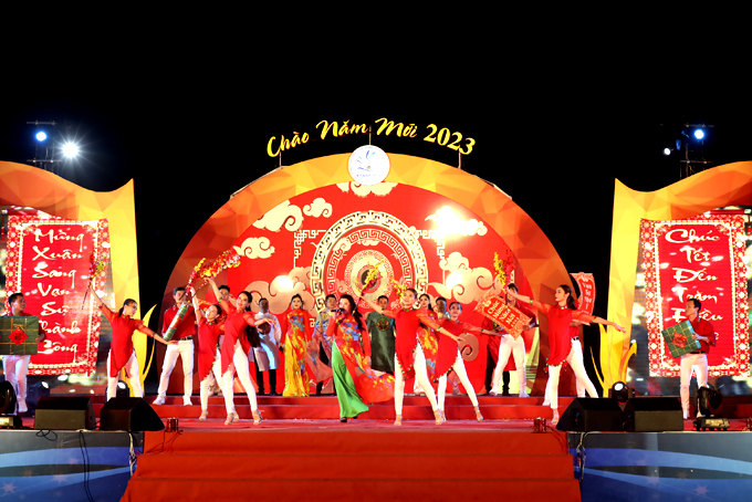 Rộn rã thanh âm đón chào năm mới