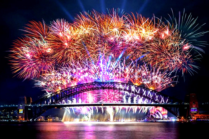 Pháo hoa đón Năm mới ở Sydney, Australia.