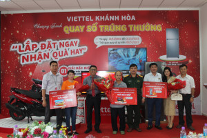 Viettel Khánh Hòa trao thưởng Chương trình &quot;Lắp đặt ngay - Nhận quà hay&quot;