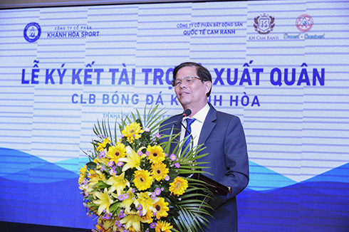 Ông Nguyễn Tấn Tuân-Phó Bí thư Tỉnh ủy, Chủ tịch UBND tỉnh phát biểu tại buổi lễ.
