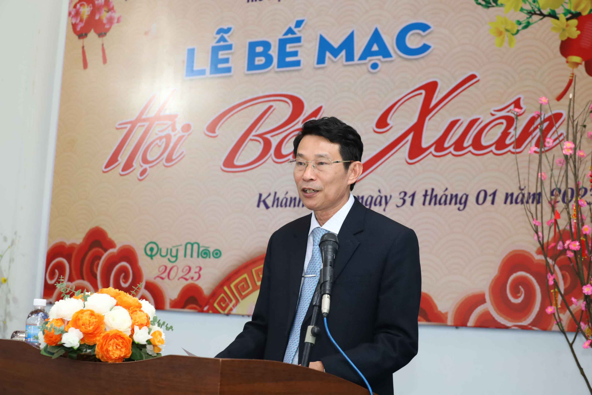 Ông Đinh Văn Thiệu phát biểu tại lễ bế mạc Hội báo Xuân 2023.