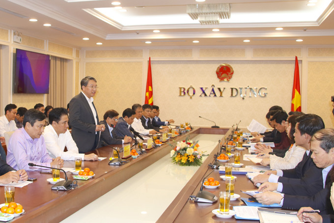 Ông Nguyễn Hải Ninh phát biểu tại buổi làm việc với Bộ Xây dựng.