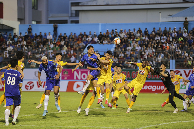 Trận đấu giữa Khánh Hòa FC gặp Thanh Hóa.