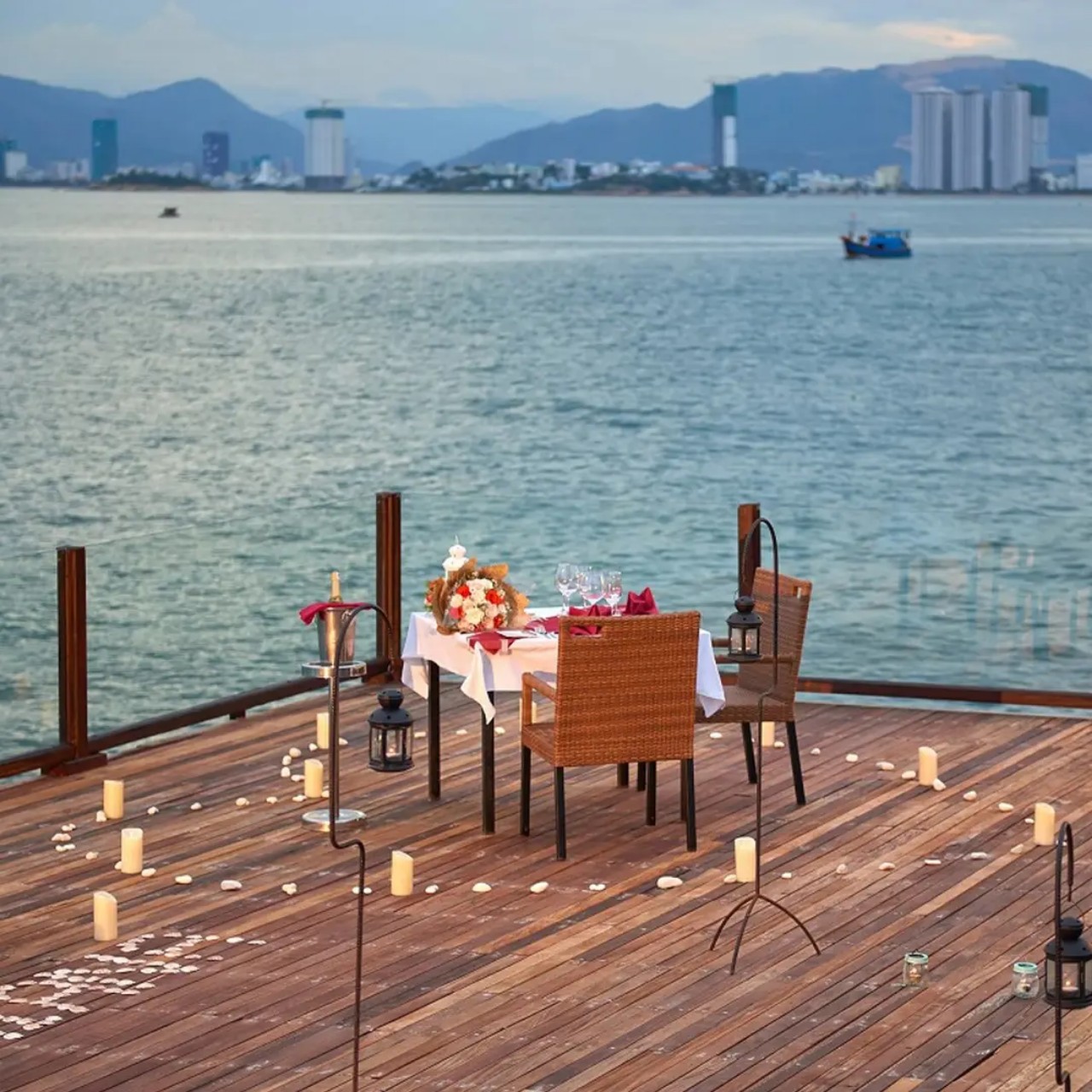 Không gian lãng mạn cho bữa tối Valentine tại Amiana Resort Nha Trang