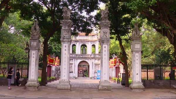 Hình ảnh Văn Miếu - Quốc Tử Giám xuất hiện trong phim.