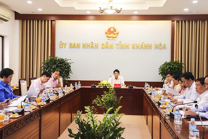 Các đại biểu tham dự hội nghị tại đầu cầu Khánh Hòa.