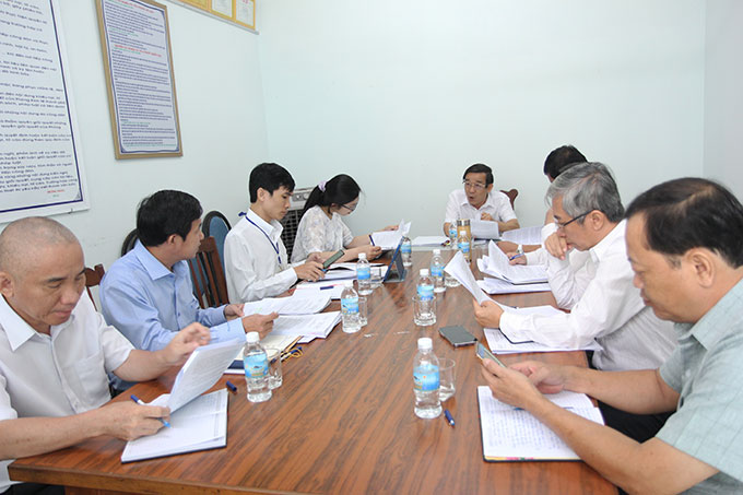 Đoàn giám sát làm việc với Phòng Tư pháp TP. Nha Trang.