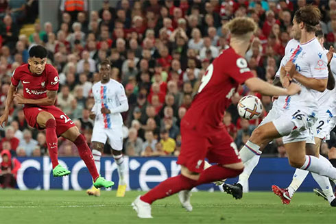 Liverpool chỉ còn mục tiêu 1 suất dự cúp châu Âu mùa giải sau.