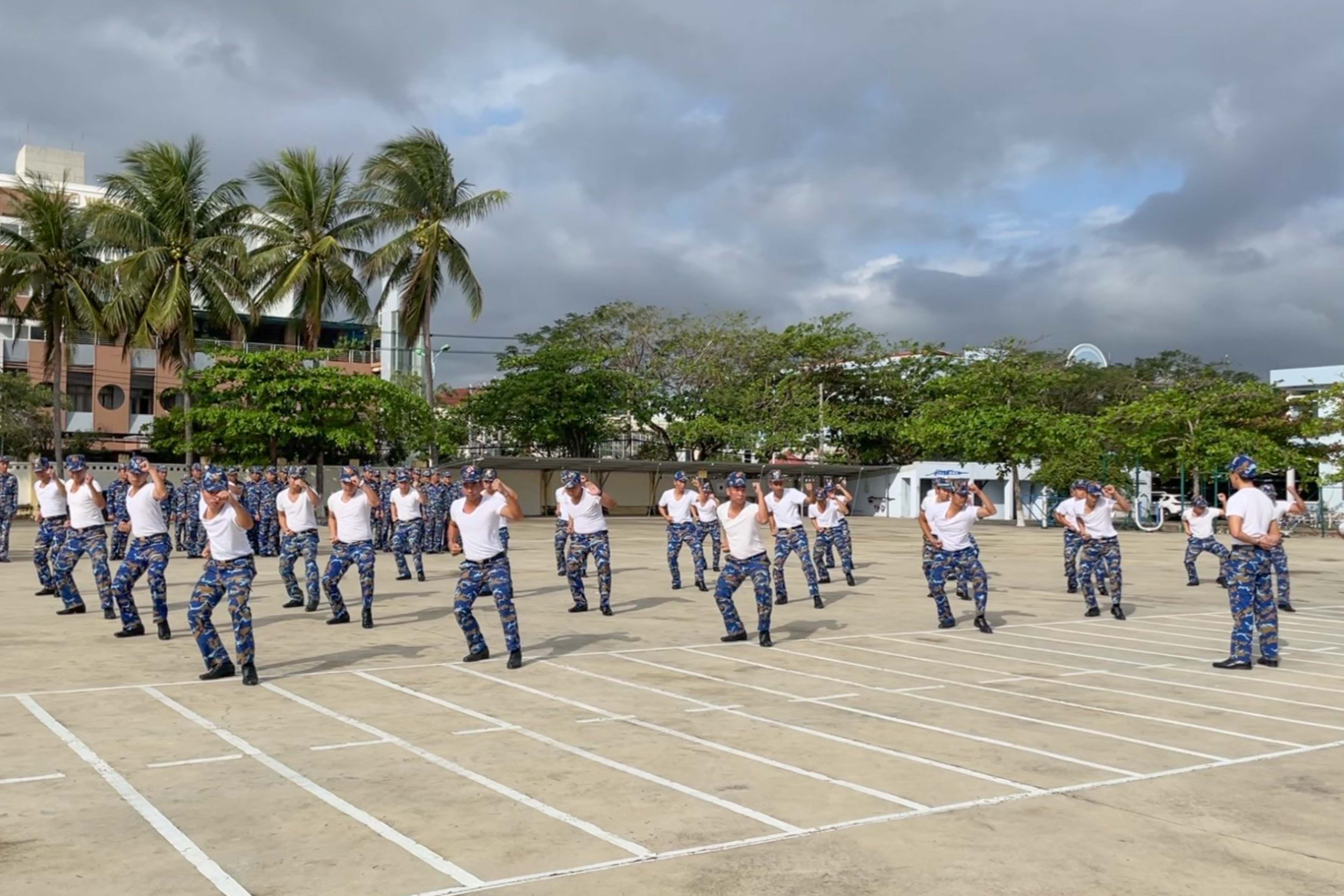 Học viện Hải quân tổ chức ra quân huấn luyện năm 2023 và Ngày chạy thể thao quân sự