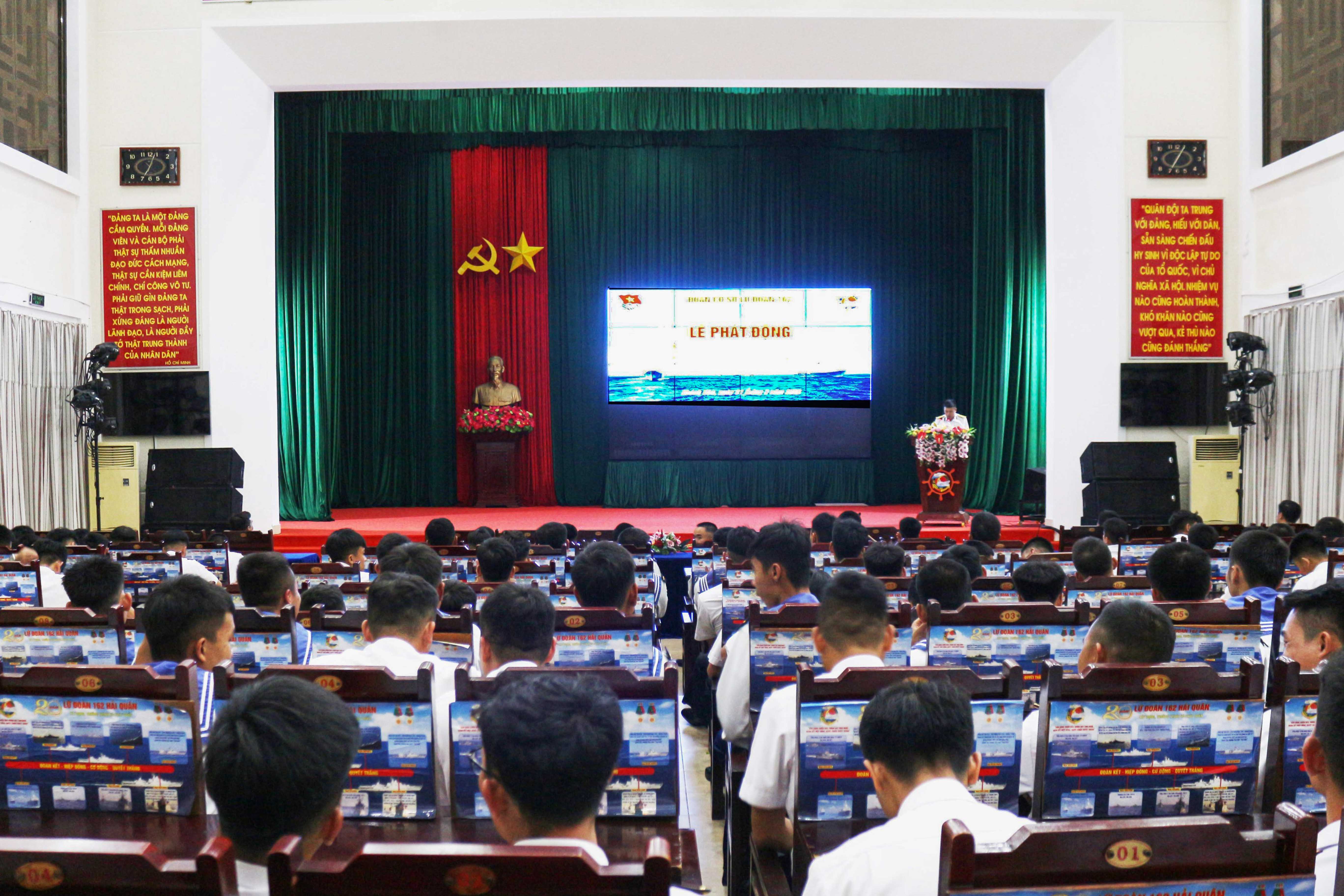 Tuổi trẻ Lữ đoàn 162 phát động Tháng Thanh niên và các phong trào thi đua