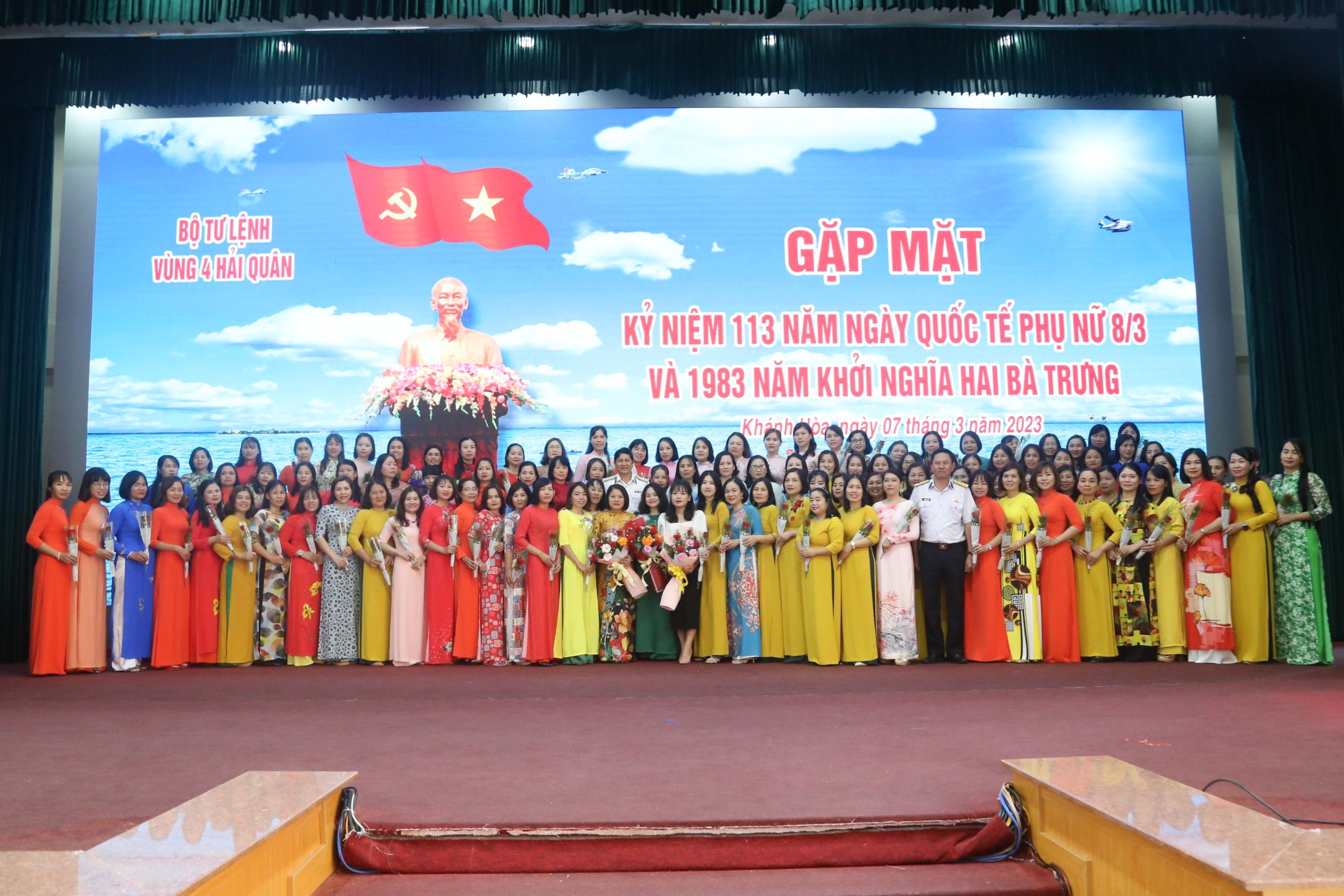 Các đơn vị quân đội tổ chức hoạt động kỷ niệm ngày Quốc tế Phụ nữ