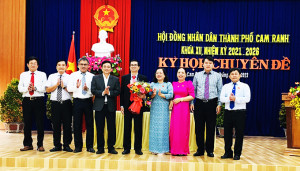 Ông Nguyễn Hoạt được bầu giữ chức vụ Phó Chủ tịch UBND TP. Cam Ranh