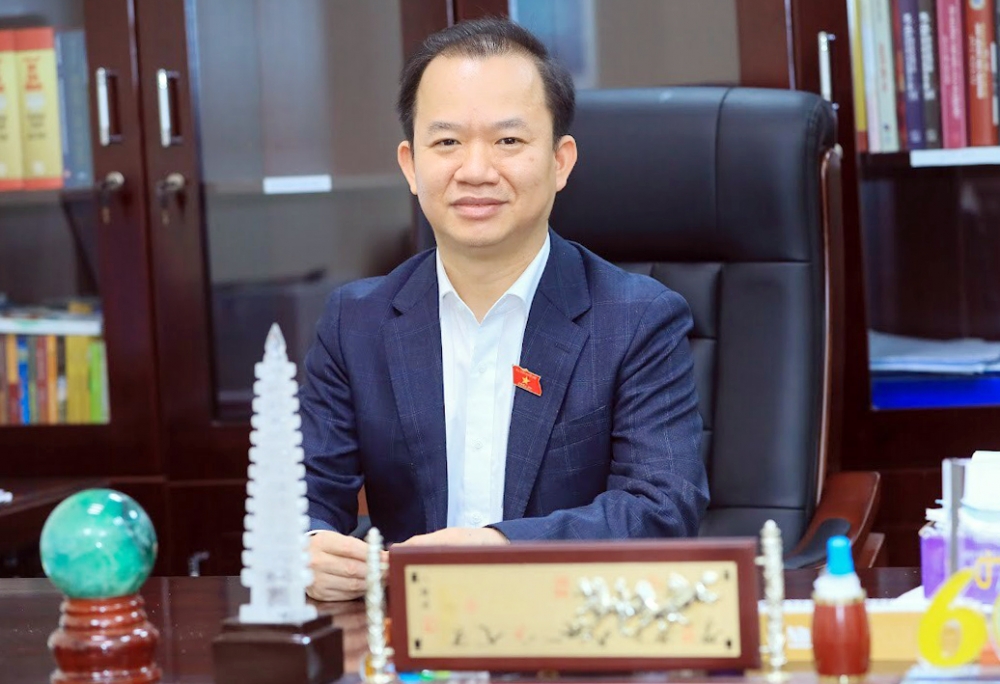 PGS.TS Bùi Hoài Sơn - Ủy viên Thường trực Ủy ban Văn hóa, Giáo dục của Quốc hội