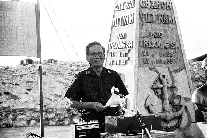 Chuyện về những tấm ảnh Trường Sa năm ấy