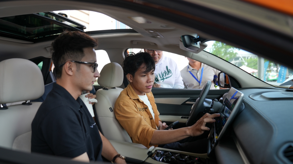 VinFast tiếp tục triển khai các sự kiện lái thử xe điện nhằm đáp ứng nhu cầu ngày càng tăng của người Việt.