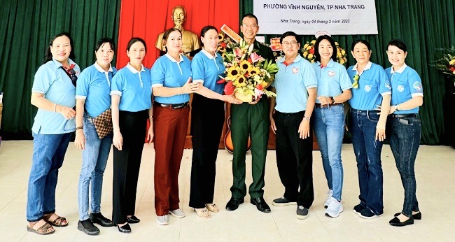 Tổ chức chương trình "Đồng hành cùng Phụ nữ biên cương"