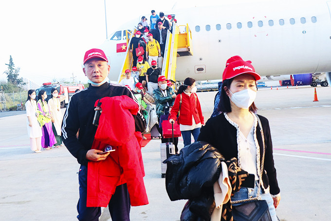 Khách du lịch Trung Quốc đến Khánh Hòa tháng 1-2023.