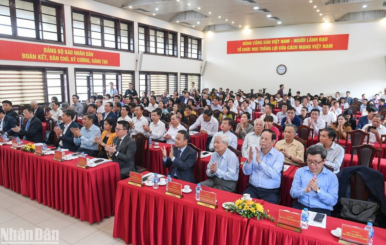 Báo Nhân Dân ra mắt phụ trương về sáu vùng kinh tế-xã hội