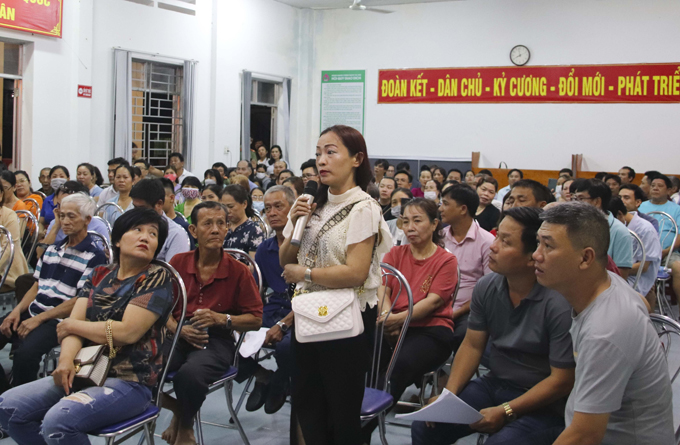 Người dân nêu ý kiến liên quan đến dự án.