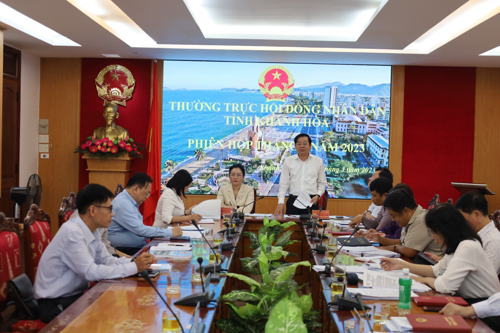 Quang cảnh tại Phiên họp Thường trực HĐND tỉnh tháng 3-2022.