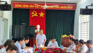 Phó Bí thư Tỉnh ủy Hà Quốc Trị làm việc với một số địa phương huyện Khánh Vĩnh về công tác xây dựng Đảng