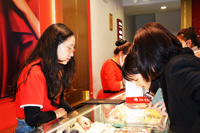 Giá vàng hôm nay (26-3): Đà tăng của vàng có bị đảo ngược?