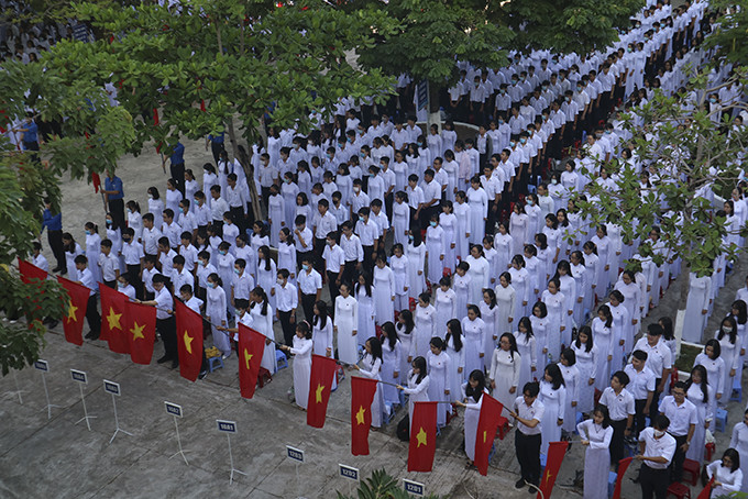 Trường THPT Lý Tự Trọng (TP. Nha Trang).