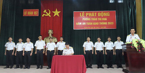 Lữ đoàn 957, Vùng 4 Hải quân phát động thi đua bảo đảm an toàn giao thông năm 2023