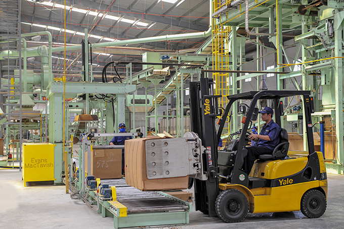 Dây chuyền sản xuất tại  Nhà máy Công ty Thuốc lá nguyên liệu Khatoco hiện nay.