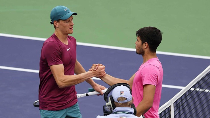 Bán kết Miami Open: Alcaraz trở thành cựu vương, mất ngôi vị số một thế giới