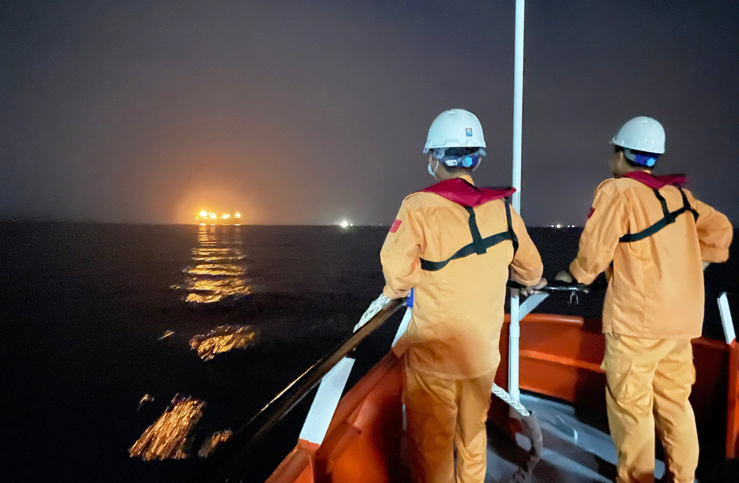 Cứu nạn thuyền viên người Philippines bị bệnh nặng