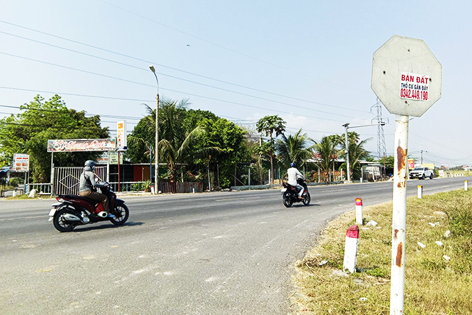 Sớm làm mới biển báo